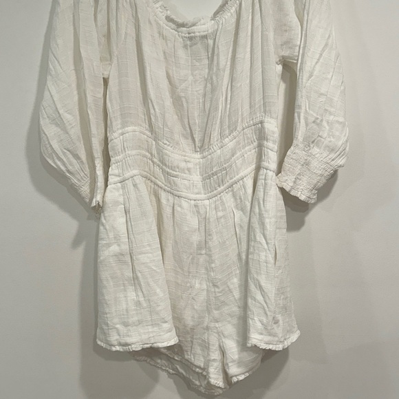 American Eagle Outfitters Cream Romper - Picture 6 of 7